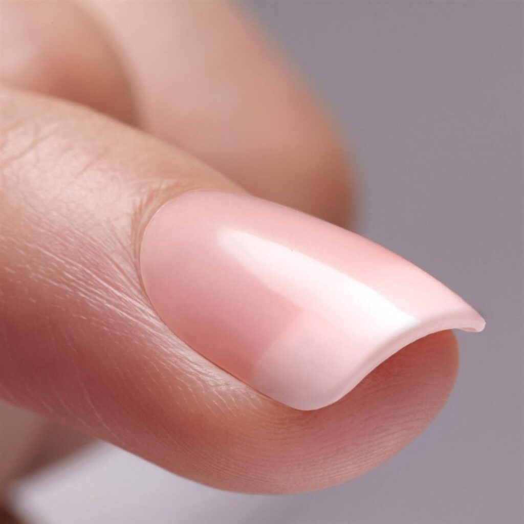 KISS Salon Acrylic Nude Nails Breathtaking (n)