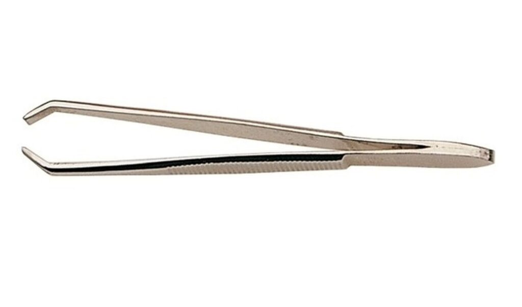 NIPPES Pincette 8cm recourbée nickelé