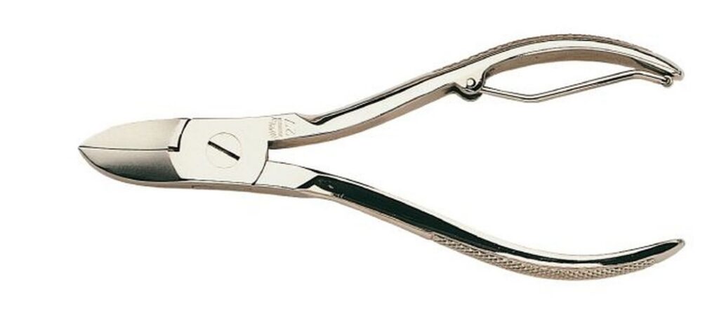 NIPPES Pince à ongles 12cm nickelé