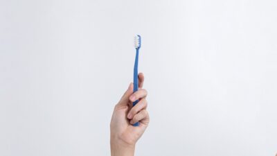 ALPINE WHITE Toothbrush