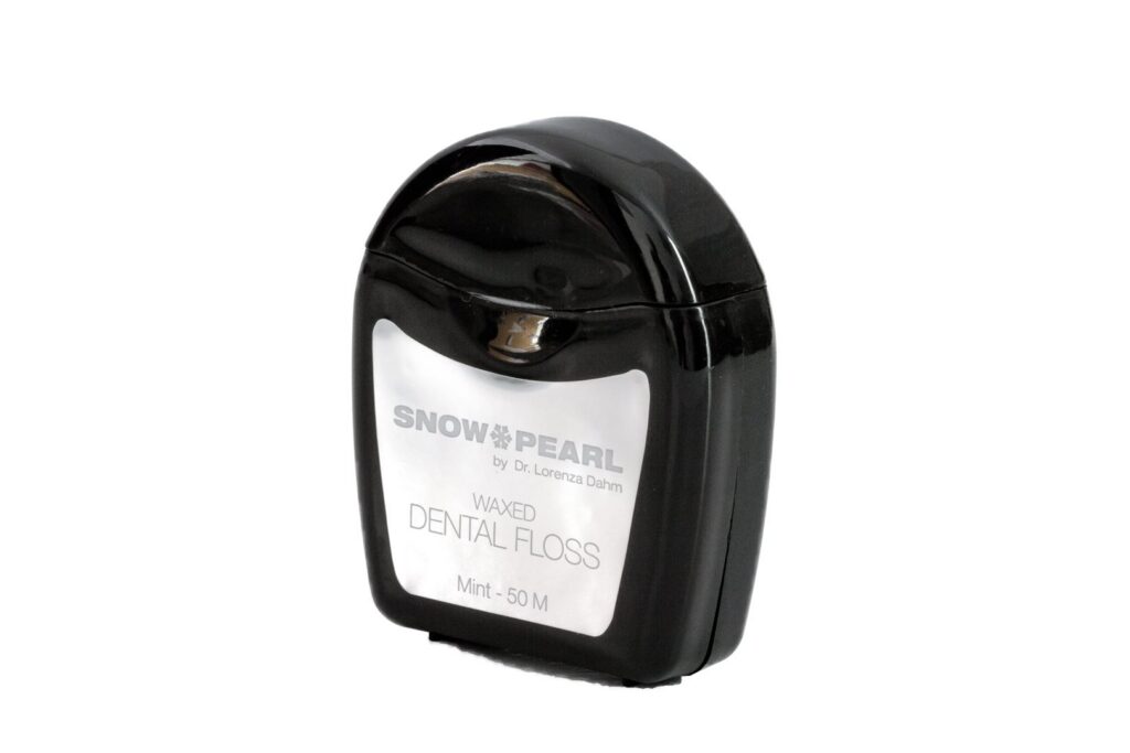 SNOW PEARL fil dentaire 50m ciré menthe